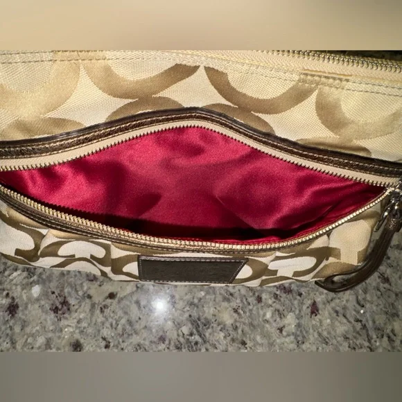 Coach Poppy Crossbody Purse - Picture 8 of 12